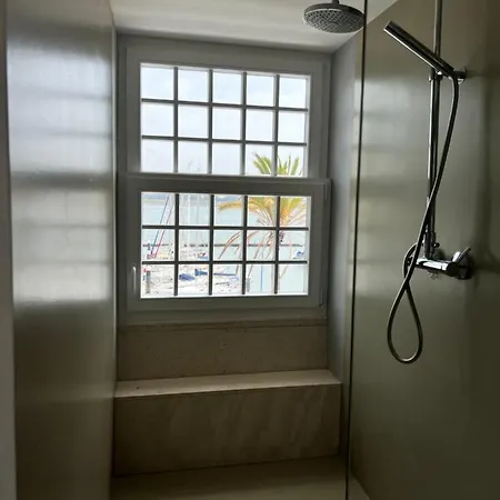 Lägenhet Marina Apts. Real *